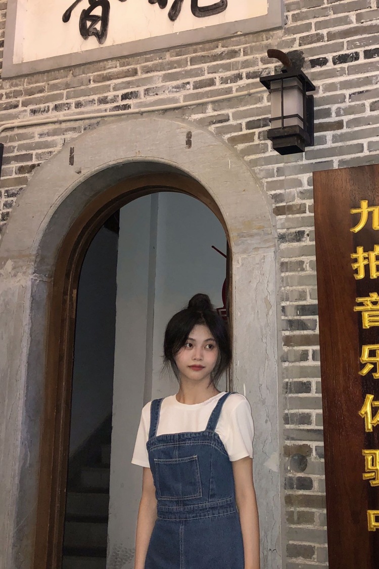 T.-江西省·吉安市·吉州区-抖音-各种风格都可,接服饰鞋子等各种寄拍,脾气好有耐心,会穿搭会拍照可p图出片率高,身高163体重83