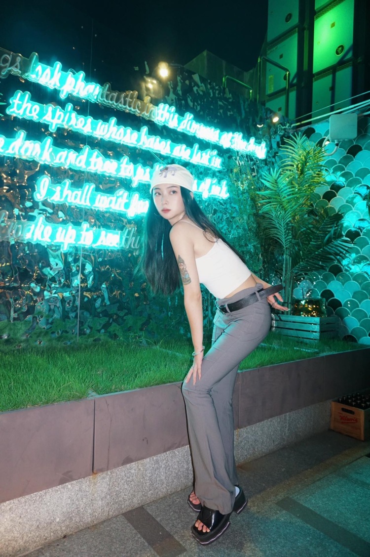 少女哪吒-广东省·广州市·荔湾区--买家秀
种草带货(主要是服饰类)
探店打卡
寄拍
身高体重:163cm/44kg