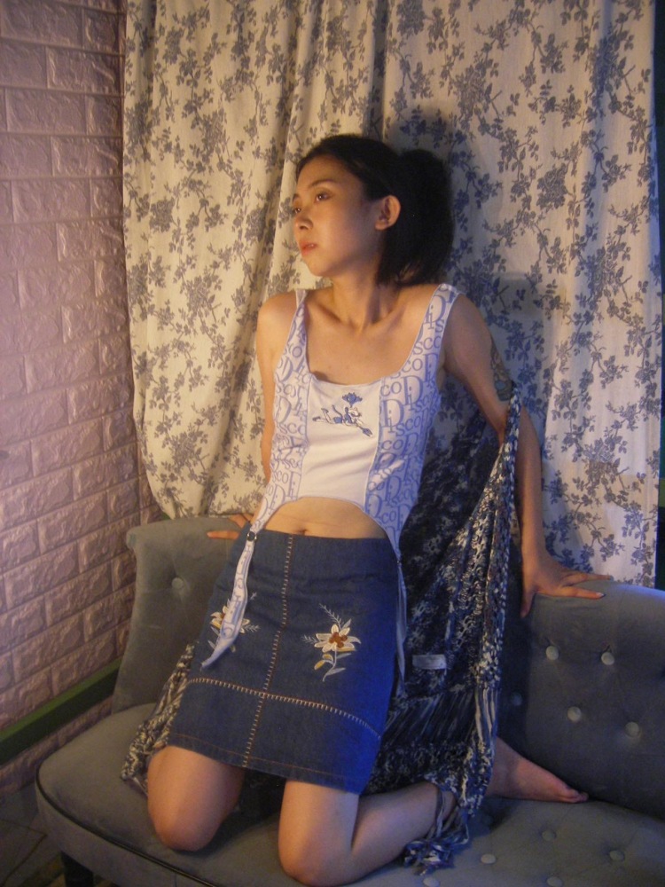 少女哪吒-广东省·广州市·荔湾区--买家秀
种草带货(主要是服饰类)
探店打卡
寄拍
身高体重:163cm/44kg