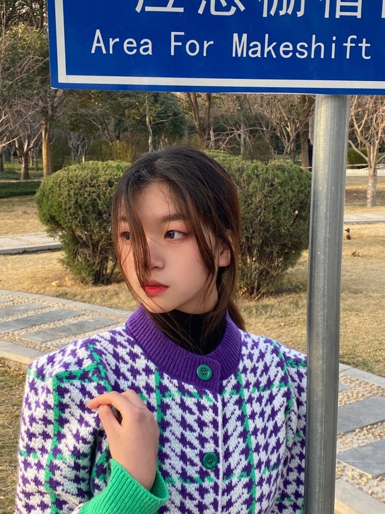 Gemini-河南省·郑州市·二七区--影视表演兼服装表演模特,接寄拍,卖家秀,主页图,设备:苹果11,出图快,高质量⬇️