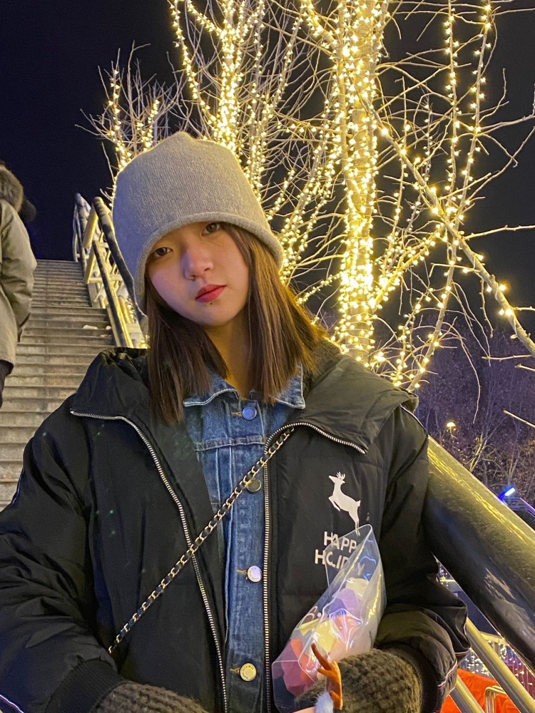 Gemini-河南省·郑州市·二七区--影视表演兼服装表演模特，接寄拍，卖家秀，主页图，设备：苹果11，出图快，高质量⬇️