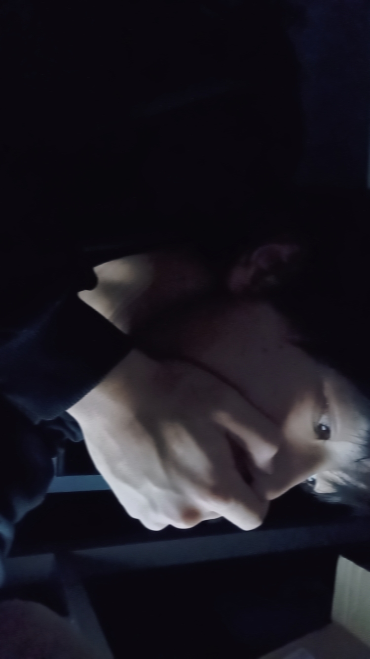 小夜幕-云南省·大理白族自治州·大理市--寄拍(私下可商议)可v可q
照片纯属本人随拍(未p)
衣服+5