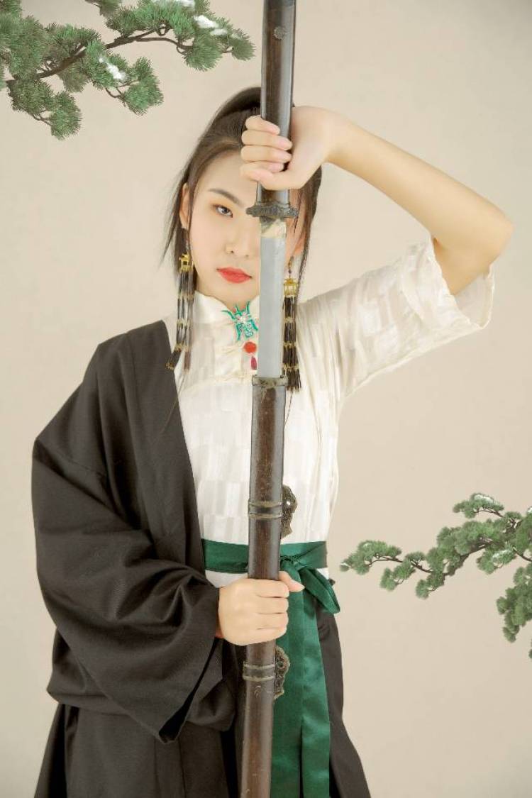 XoeC_August.2-山东省·淄博市·张店区-抖音 B站 某红薯-找商家，拍寄拍，身高1米76喜欢拍摄，唱歌，跳舞，出单快，拍摄创意多