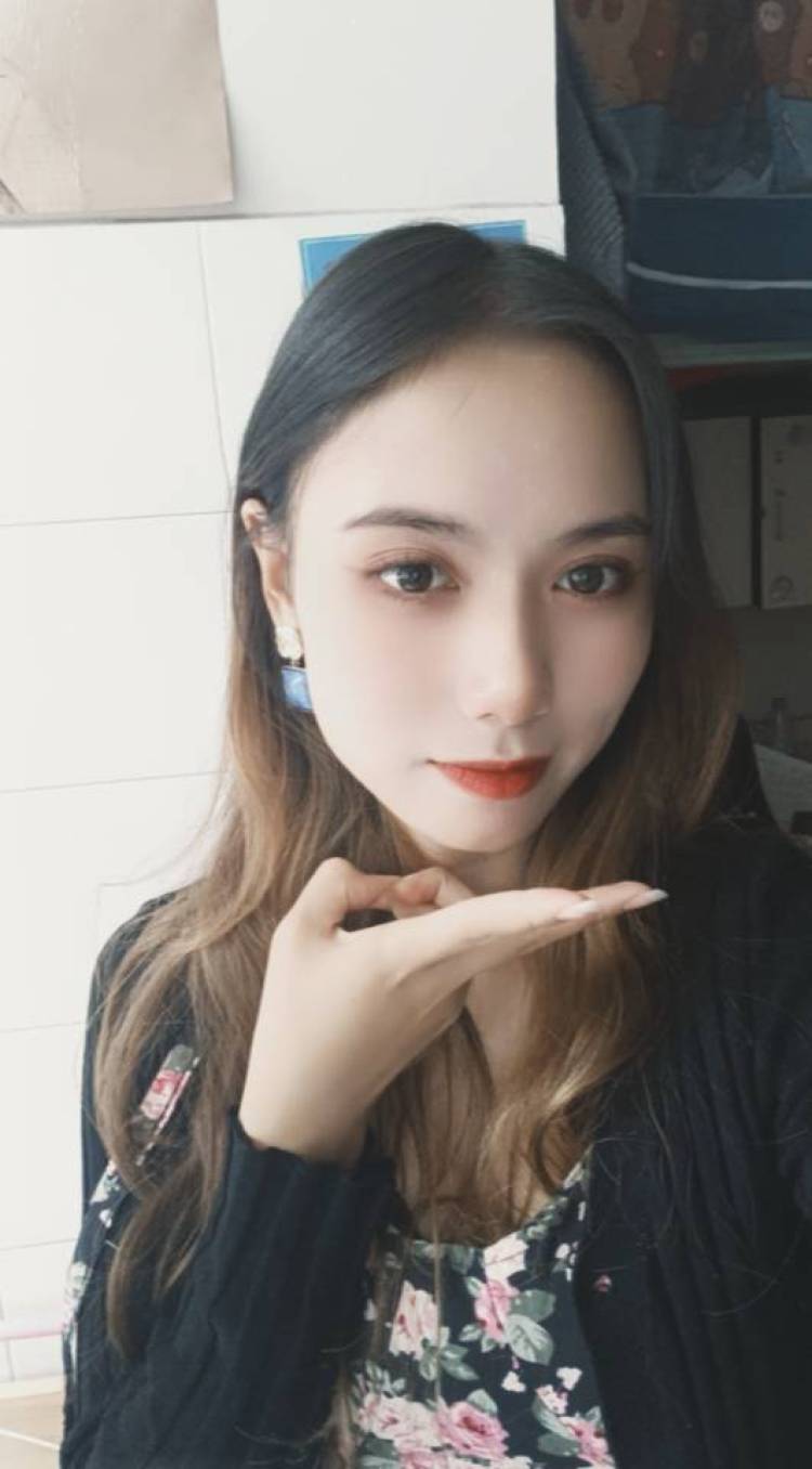 等-云南省·昆明市·嵩明县-抖音-我为人善良,能吃苦耐劳,愿意尝试各种风格,平时喜欢也会尝试性感风格,也会参加漫展活动等。