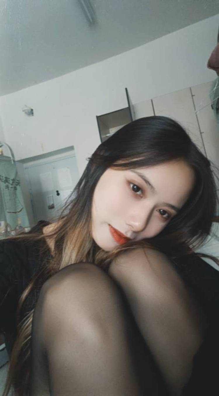 等-云南省·昆明市·嵩明县-抖音-我为人善良,能吃苦耐劳,愿意尝试各种风格,平时喜欢也会尝试性感风格,也会参加漫展活动等。