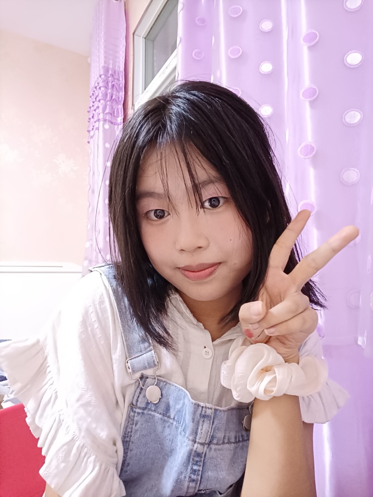 芝士小啵-湖北省·黄冈市·武穴市-某红薯-我会拍照，各种风格都可以，露脸和不露脸价格也不同。还会化妆，可以拍更高质的视频照片。某书也有专门种草好物的账号。才艺是弹钢琴、弹吉他、画画。还会布置拍摄场景。主要拍上身照，全身照因为没合适的场地，也可