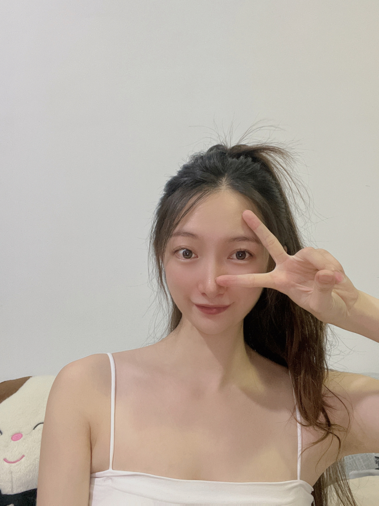 舒芯🌸Beauty Shop全球购-湖南省·怀化市·鹤城区-抖音、微博-接寄拍，身高160，体重92
会拍照，会P图，出图快，可长期合作