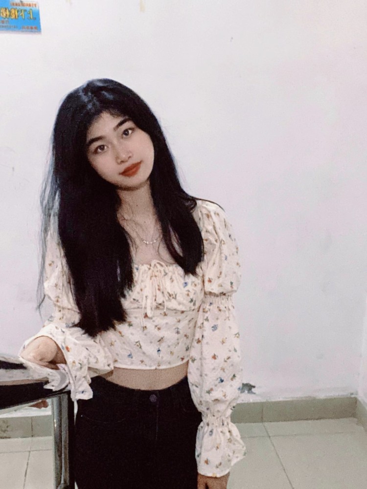 🎰-广东省·韶关市·浈江区-快手，某红薯-本人净身高168cm，52kg。虽然我是一个素人，但是我有一个赚钱梦。本人可盐可甜，有专门拍照的。看上了就来呗！多种风格可驾驭，本人好说话，勤奋好学！