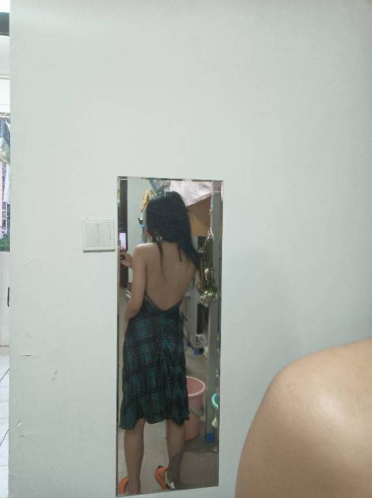 WANGXUE-贵州省·六盘水市·钟山区--本人身高158cm,体重44kg。可以接拍衣服,买家秀,探店,跳舞,想找兼职赚钱,学习经验,不怕吃苦受累,请给我一个机会。