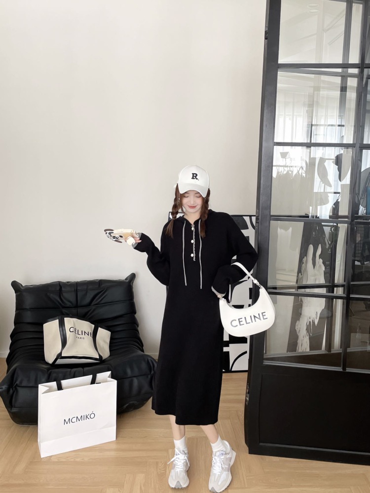 是杨十七吖-广东省·广州市·白云区--可以接寄拍商拍买家秀 有淘宝模特经验 有一定的搭配能力,希望商家长久合作 156.80斤