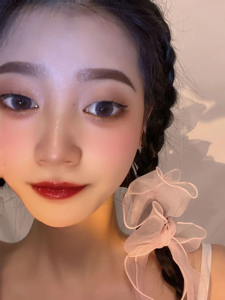 Lisa-四川省·德阳市·广汉市--一名在校大学生,在读空乘专业,身高166,体重89斤,个人非常喜欢拍照,平常我也很喜欢摄影,修图,穿搭方面,也是很不错的,衣品甚好!想做寄拍!