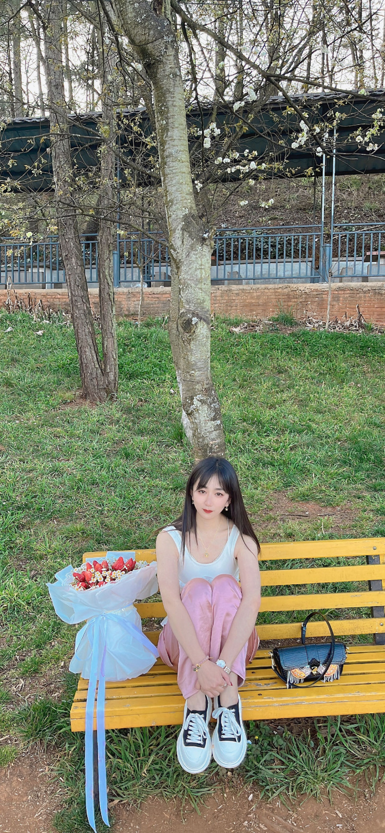 ʚ孑孓而行 ིྀɞ-云南省·曲靖市·宣威市-抖音-喜欢拍照短视频,从事过服装销售及服装拍版工作,各种风格都能驾驭,希望能和可以寄拍的商家合作