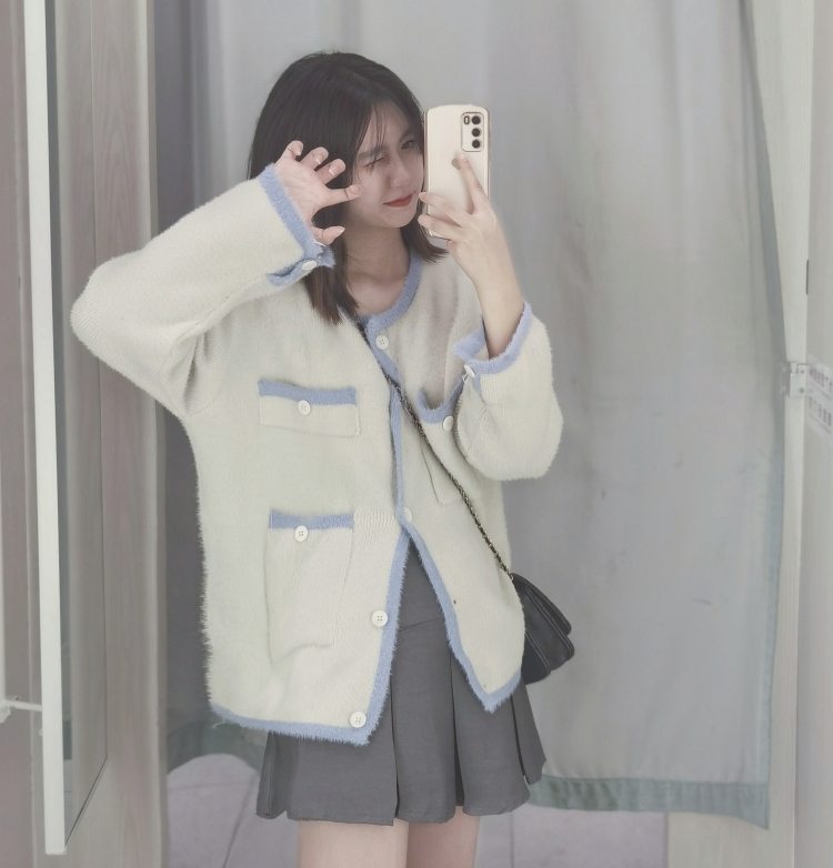 小葵-福建省·泉州市·丰泽区-抖音-身155 体重93 可接寄拍服装 可盐可甜 什么风格都OK