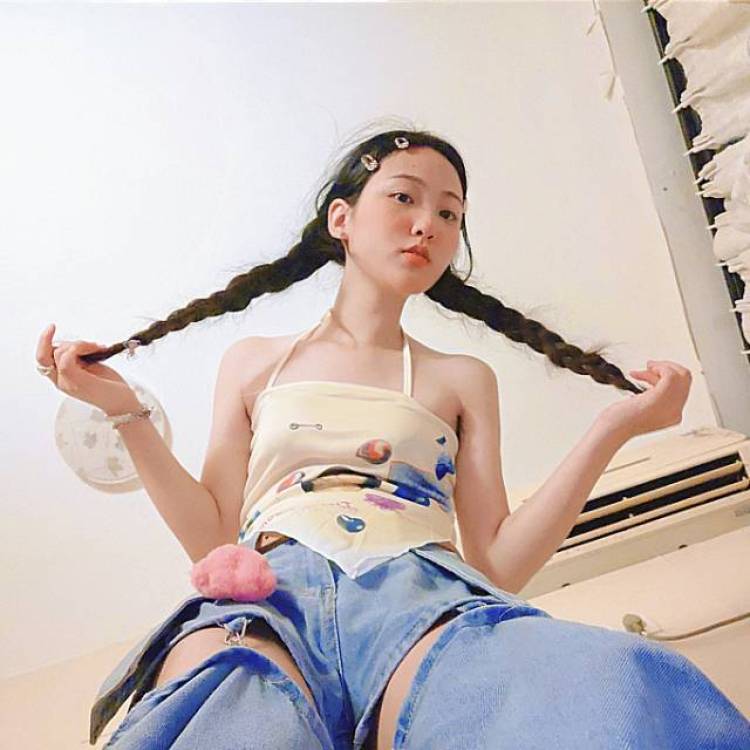 用盐洗澡的羔羊-湖北省·武汉市·洪山区--能驾驭各种风格,御姐,甜妹都不在话下,会调滤镜,新人想积累点经验