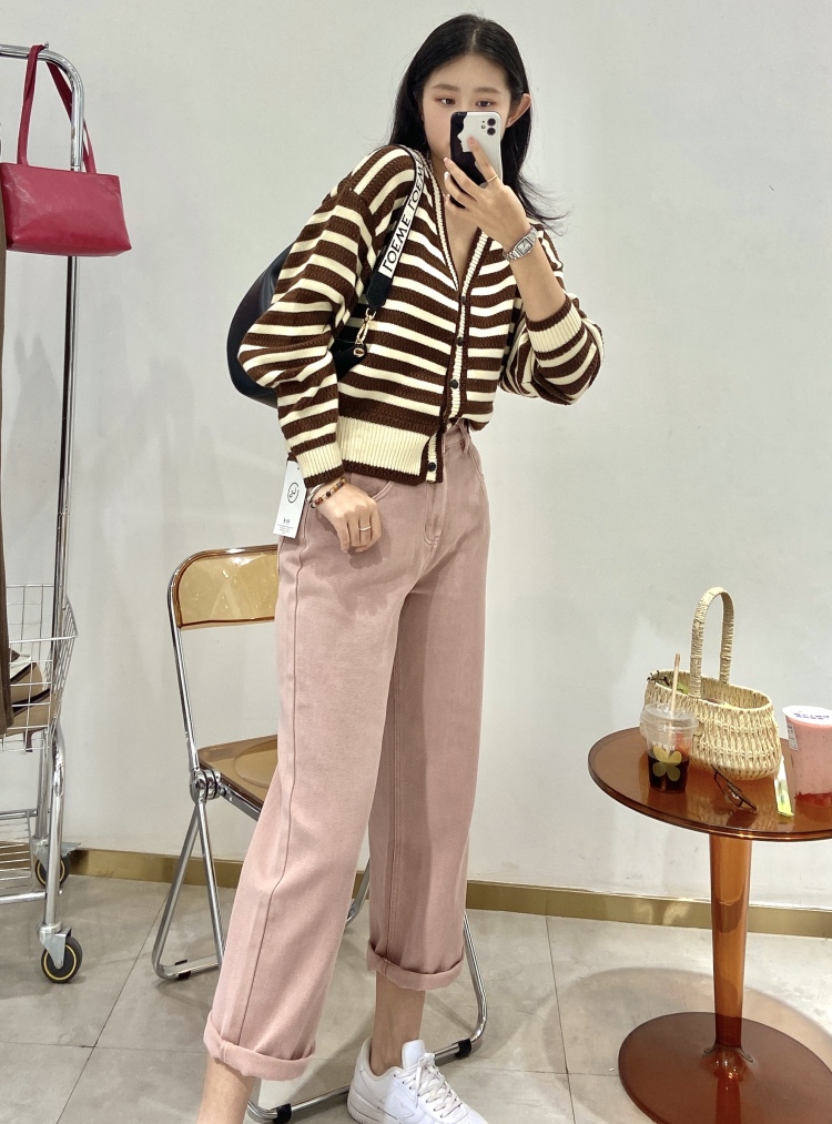 俾坝檗.-内蒙古自治区·鄂尔多斯市·准格尔旗--专业穿衣模特 接寄拍衣服类 身高175 体重60公斤 拍过多家衣服穿搭