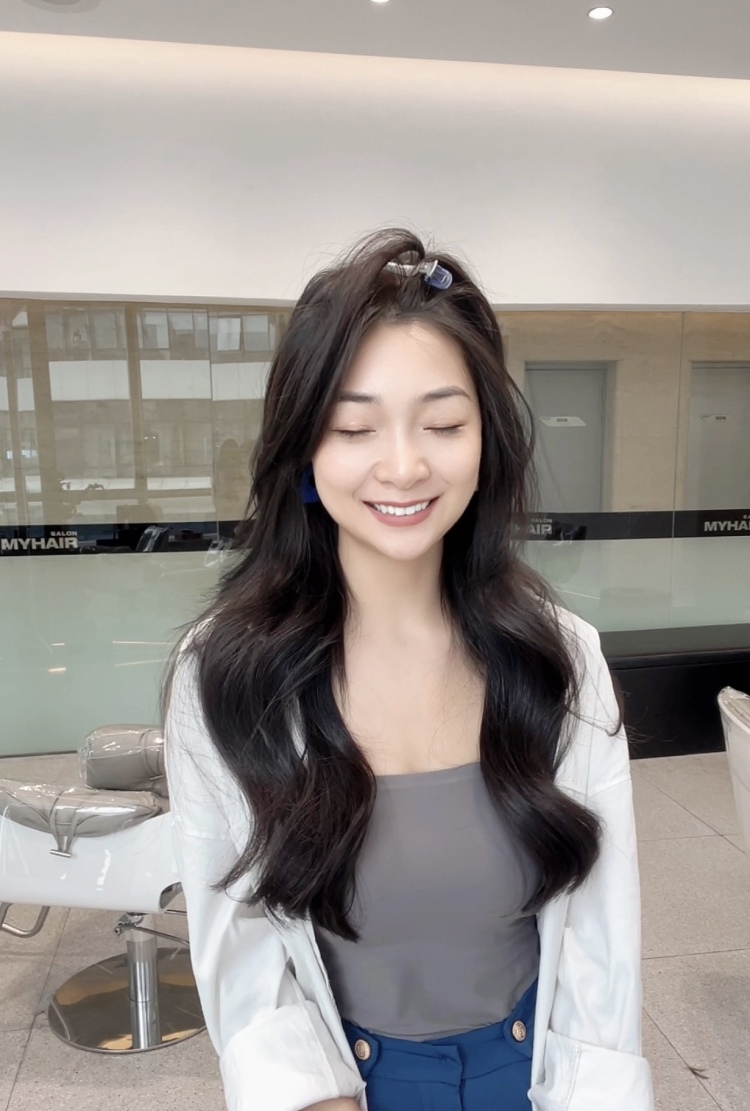 撞色不撞衫-北京市·北京市·通州区-94076777-擅长拍女装以及搭配，会ps会视频剪辑 ，寄拍，买家秀，产品测评，都可以找我