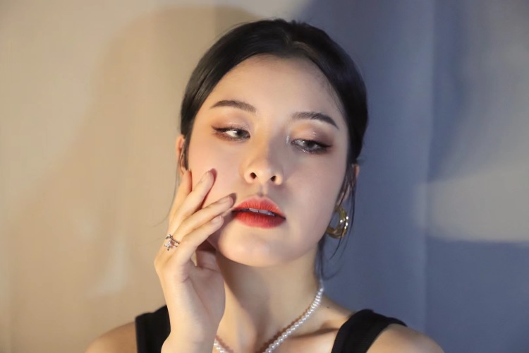 Dear-四川省·成都市·大邑县-抖音，某红薯-可接服装寄拍，美妆类开箱，产品测评
才艺：舞蹈
本人对拍出来的照片要求很高，所以可以完全相信我