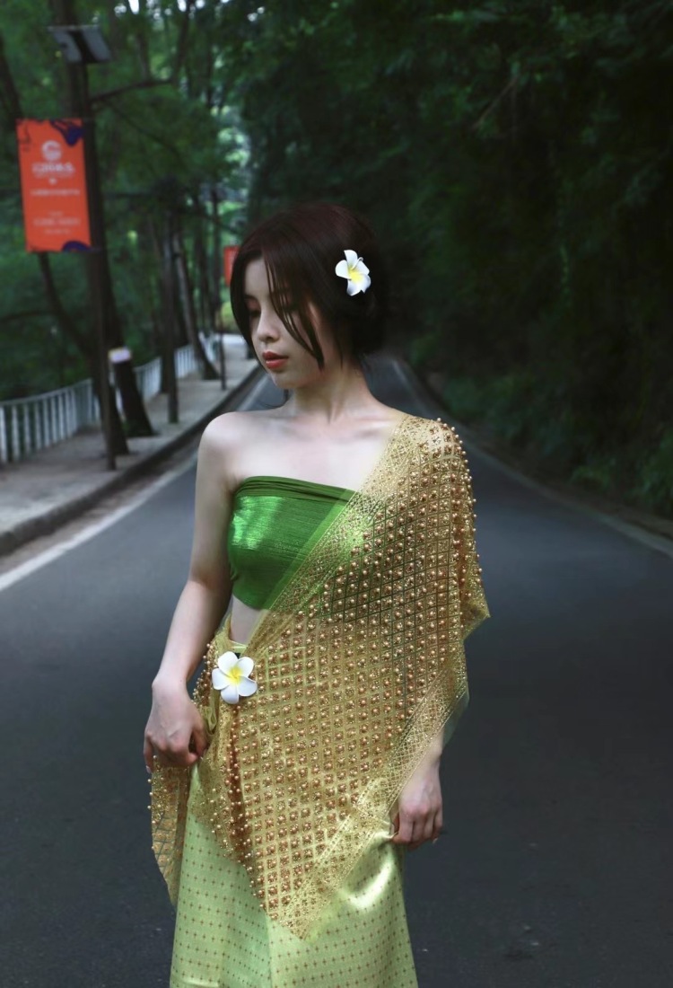 Dear-四川省·成都市·大邑县-抖音,某红薯-可接服装寄拍,美妆类开箱,产品测评
才艺:舞蹈
本人对拍出来的照片要求很高,所以可以完全相信我