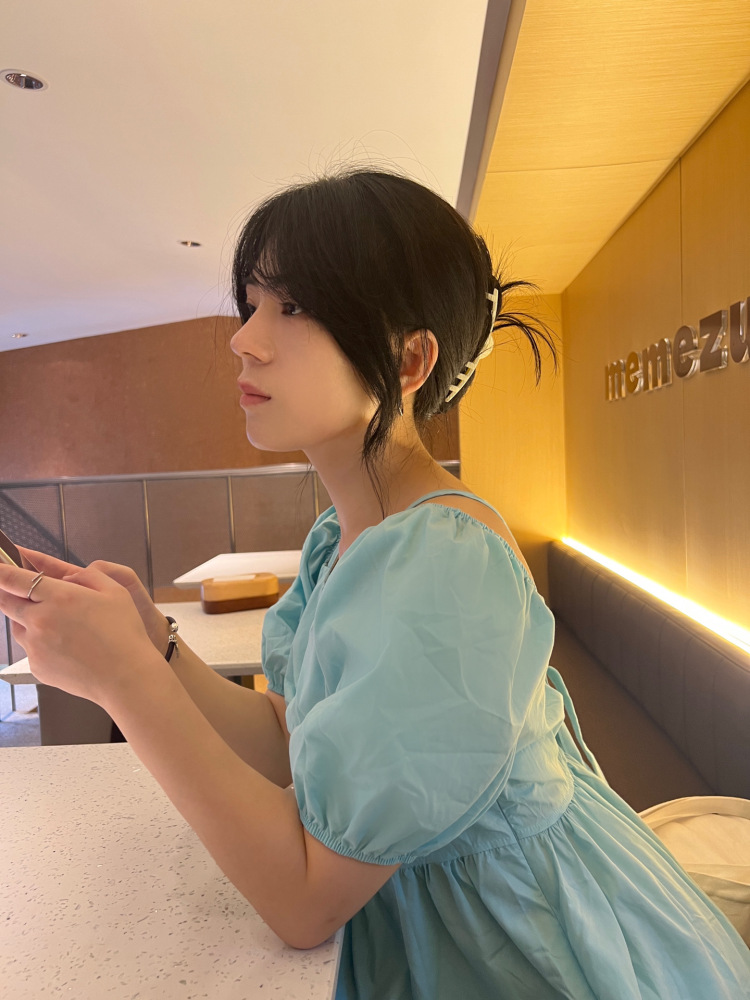 Y。-河北省·保定市·涞水县-抖音-喜欢拍照,各种风格都尝试,买家秀,好物分享,开箱测评,短视频剪辑,p图大师,再丑的图都能好看,期待您的合作