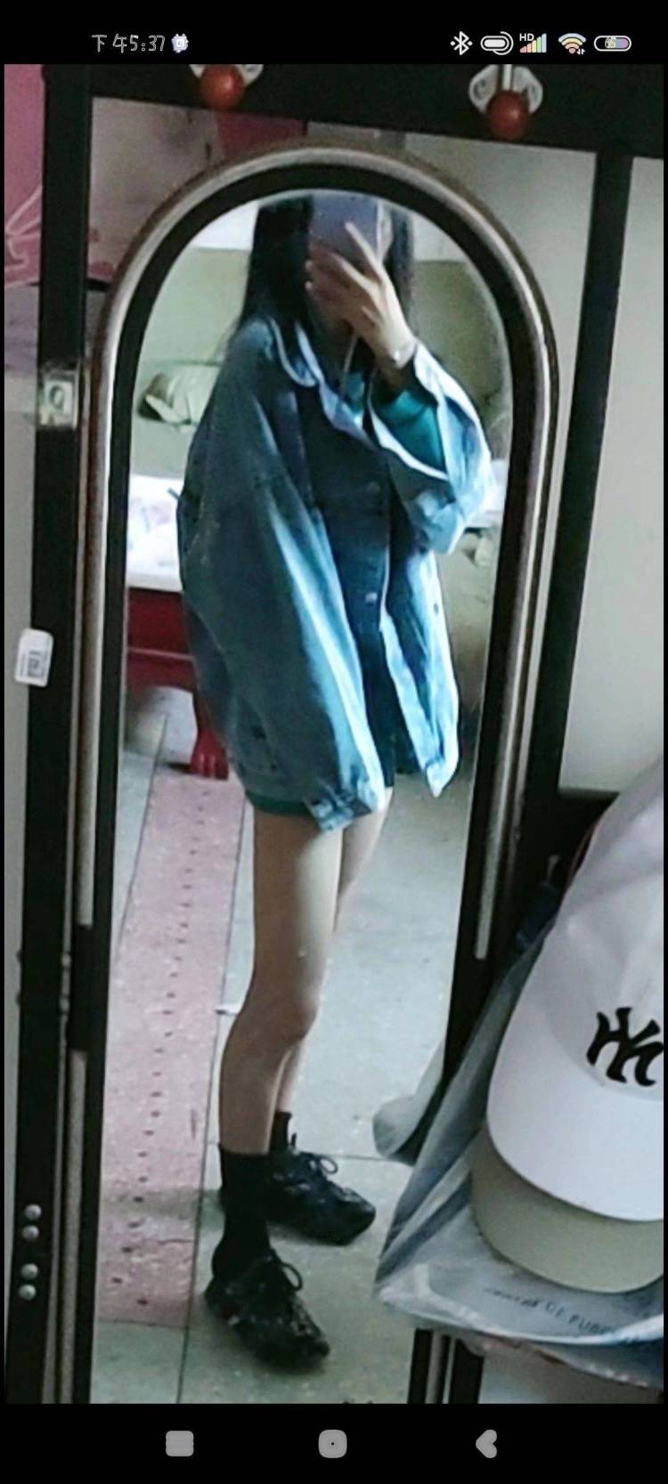 李乐乐-河南省·安阳市·内黄县-快手-本人爱拍照 接寄拍 淘宝买家秀 开箱测评,lo裙,jk等,希望能多多关注我(>﹏<)