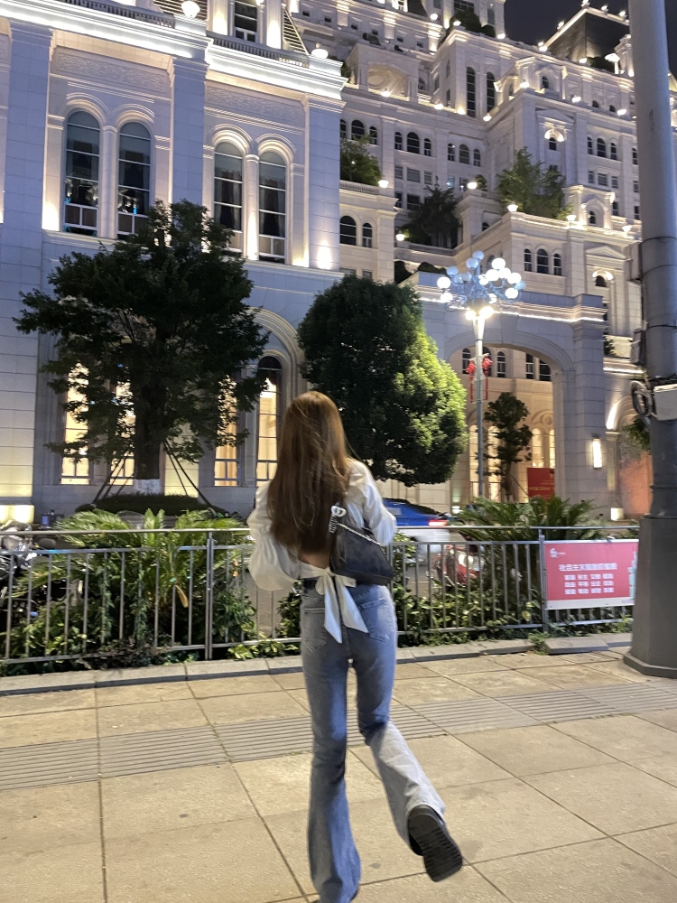 太明-贵州省·黔南布依族苗族自治州·都匀市-抖音-身高:163cm
体重:47kg
三围:79/59/84
会拍照P图化妆,接时尚女装,饰品,女鞋等商品
买家秀,种草推广都OK
诚信合作