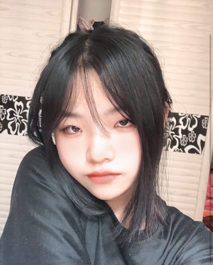 叙利亚难民-湖北省·武汉市·洪山区-快手-可爱风御姐风都可,拍照角度姿势等问题一直在改进 给你一个满意的回访!!