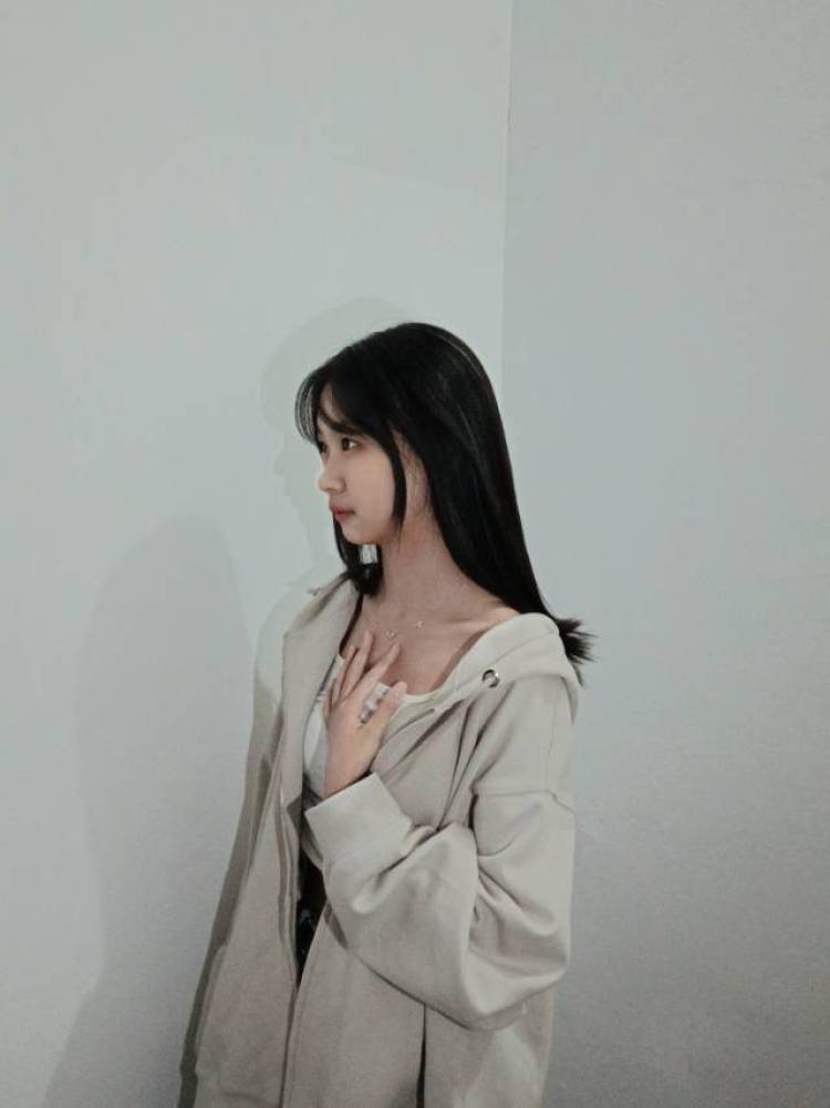 Yreia-河南省·信阳市·平桥区--接单服务范围：买家秀、种草带货、短视频带货、APPI小程序|游戏网站测评推广、短视频vlog创作、开箱测评、免费试用、平面模特兼职、新媒体运营、