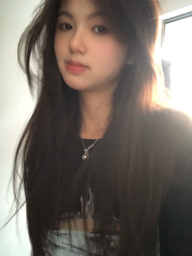 🐰-海南省·三亚市·天涯区--会拍照 会修图 会化妆 可接外拍
身高163 体重74