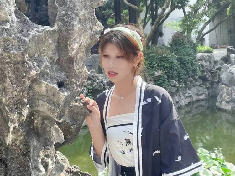 Dreamboat-湖北省·襄阳市·襄城区-抖音-爱拍摄,身高167,体重108,会专业PS修图,出图快,质量高
