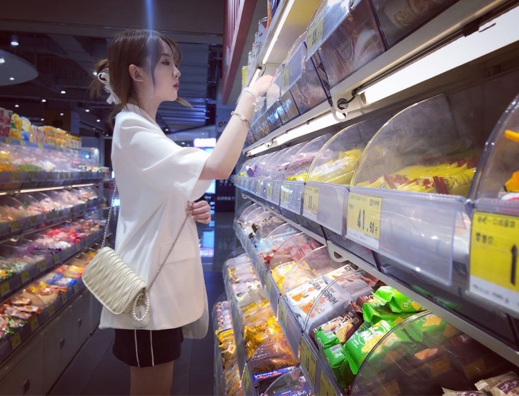 方园-黑龙江省·哈尔滨市·南岗区--身高 170 体重45kg
热爱拍照 精通ps 可以驾驭多种风格 接寄拍. 认真负责 出图快 期待合作~