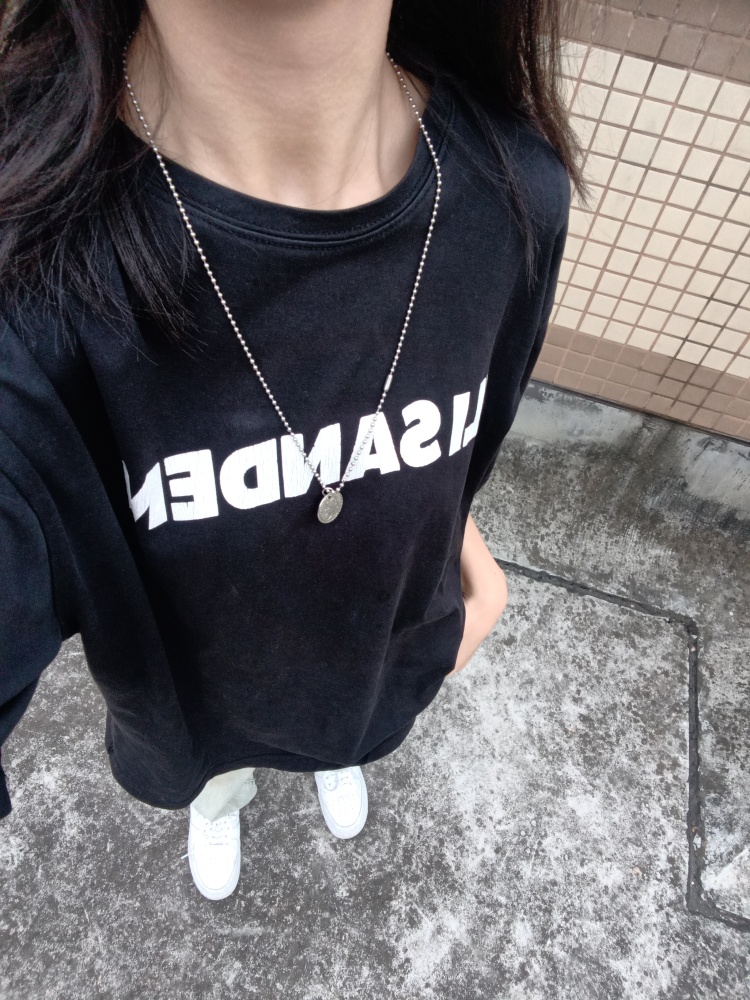 悲伤荷包蛋.-四川省·自贡市·自流井区--我要接单可接👔🧢👟🎒，160cm79斤。
不接末实名的人。不接交金