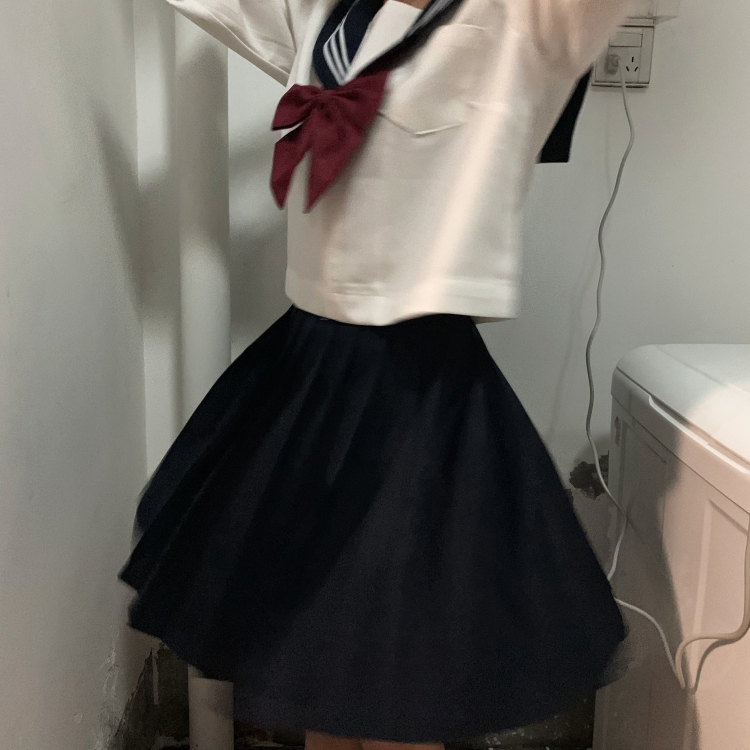 .-陕西省·商洛市·丹凤县--身高160 体重90斤,喜欢拍照
买家秀,好物开箱测评,接寄拍
有需要的快来dd我噢~
要多努力才能变成你喜欢的样子...