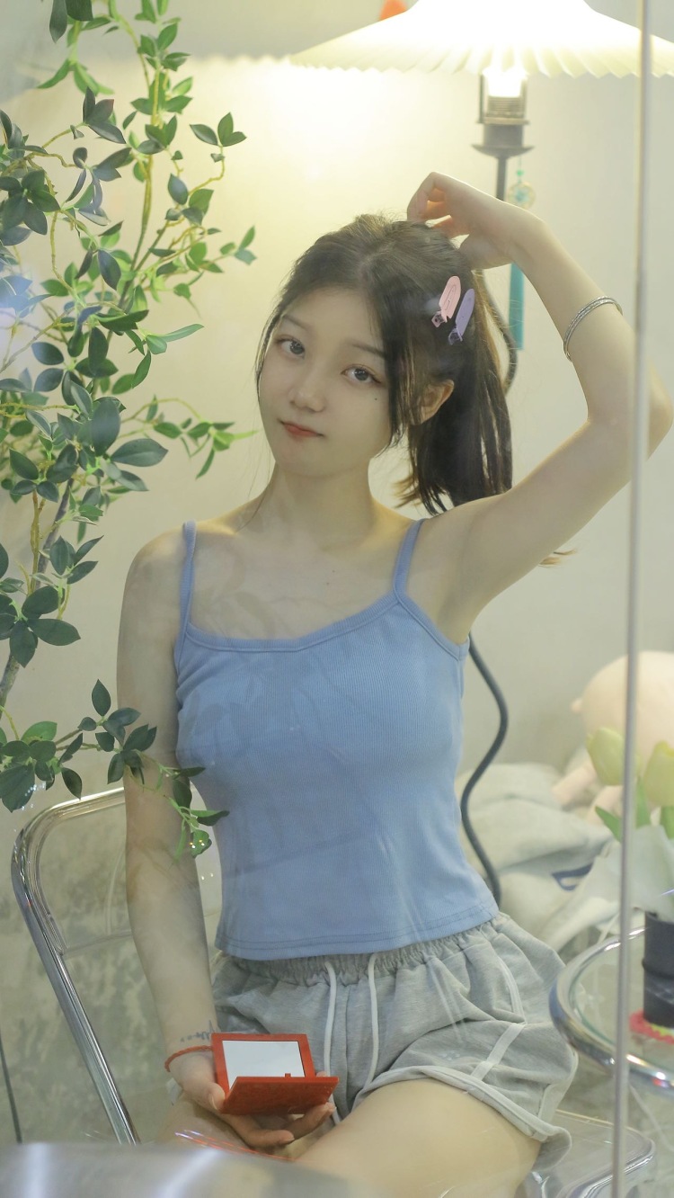 19-广西壮族自治区·南宁市·武鸣区--165cm,40kg。会拍照,效率快 ,出片率高。可接买家秀、推广、平面模特兼职、校园推广、品牌代言。