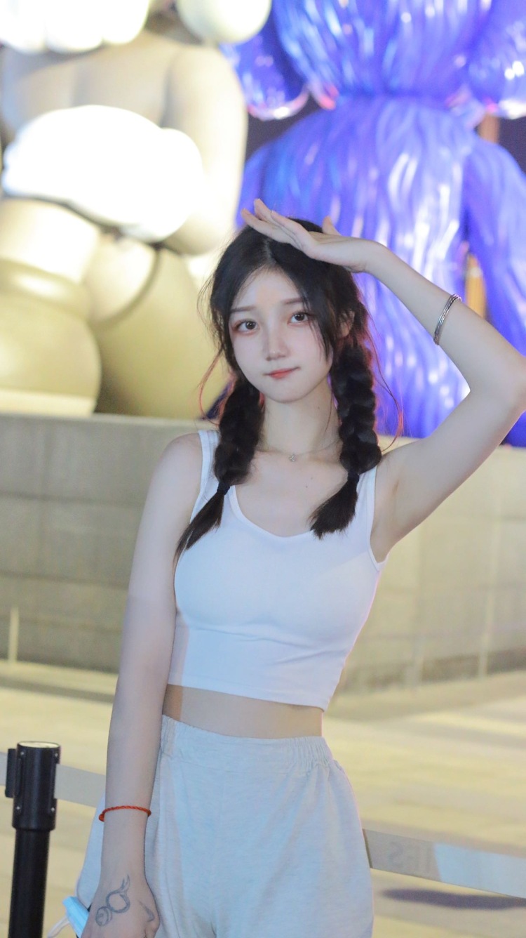 19-广西壮族自治区·南宁市·武鸣区--165cm,40kg。会拍照,效率快 ,出片率高。可接买家秀、推广、平面模特兼职、校园推广、品牌代言。