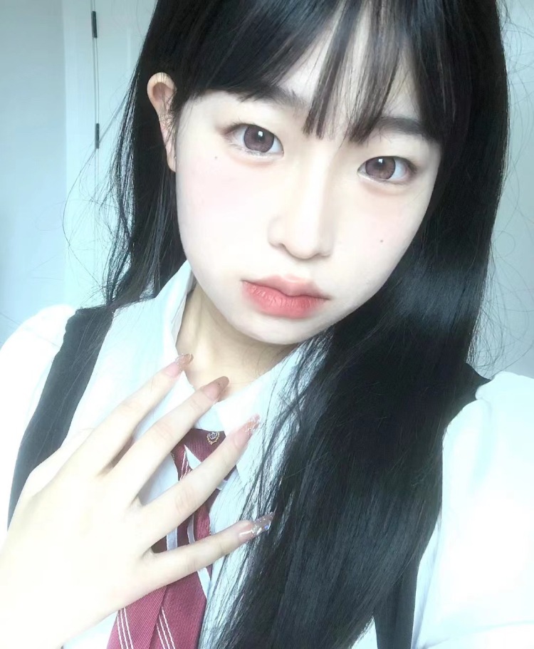 yoyo-四川省·成都市·武侯区-某红薯-本人身高160 体重92斤 平时喜欢拍照拍视频 可以接寄拍试用或线上合作