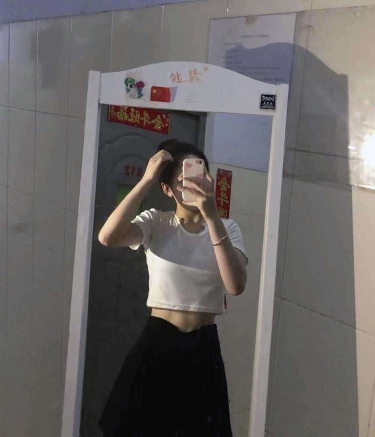 啵一口奶盖-山东省·日照市·莒县-快手-身高170 体重55kg 鞋码39 可接衣服 包包 鞋子 项链 镜框 包满意不满意可以重新给拍 不约拍 不约拍 不约拍