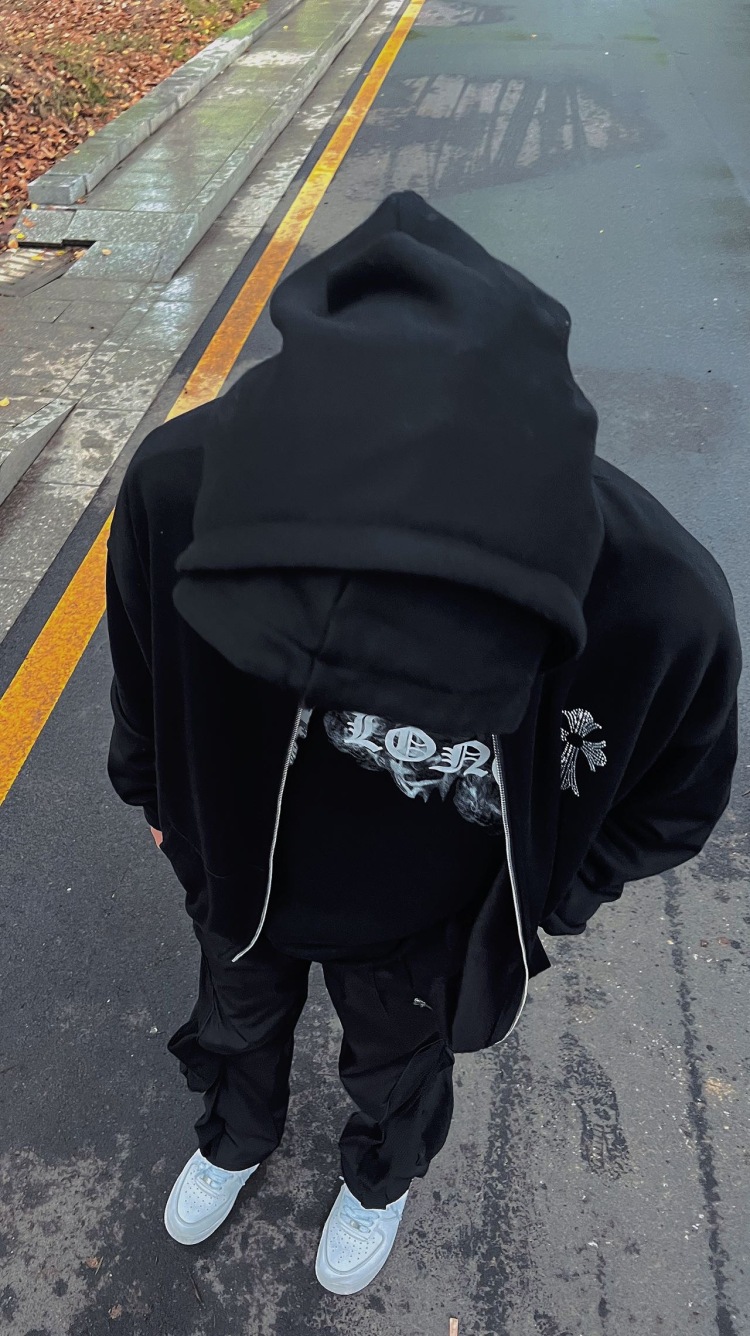 T.-湖南省·常德市·鼎城区--接男装可接寄拍送拍 身高177厘米体重110斤 有一定搭配风格 价格商谈 推销勿来 推销勿来 推销勿来