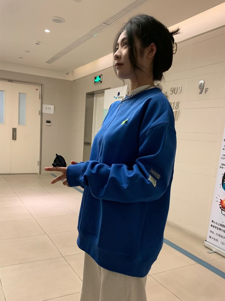 悲伤荷包蛋-宁夏回族自治区·银川市·兴庆区--可以拍各种休闲衣服 可朋友圈抖音推广 寄拍送拍都可 化妆品也可接