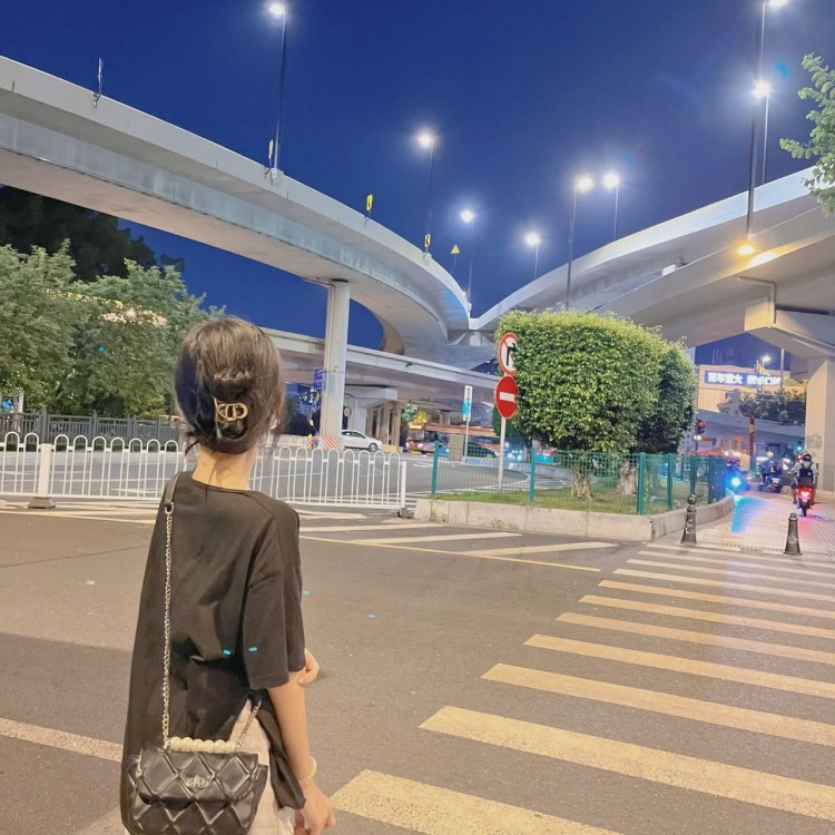 涵了个琳-广东省·广州市·白云区-某红薯-可接寄拍 买家秀 开箱视频 种草带货 好物测评 免费试用 探店打卡等等…