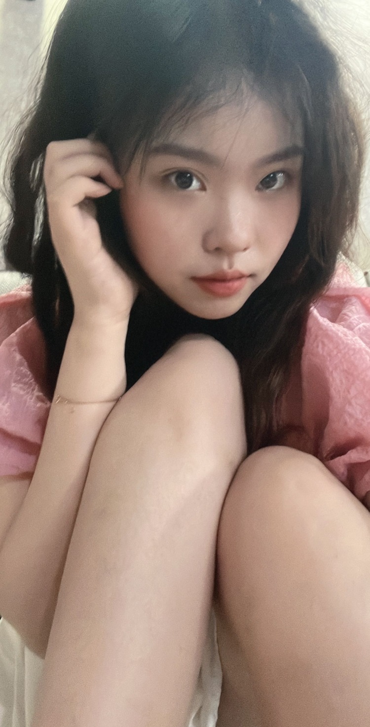 🐰 La Trouvaille🦄-辽宁省·大连市·金州区--本人擅长穿搭修图 拍照！！对图片要求质量高，会用各种修图软件，希望可以和更多的商家合作给出让商家满意的作品。