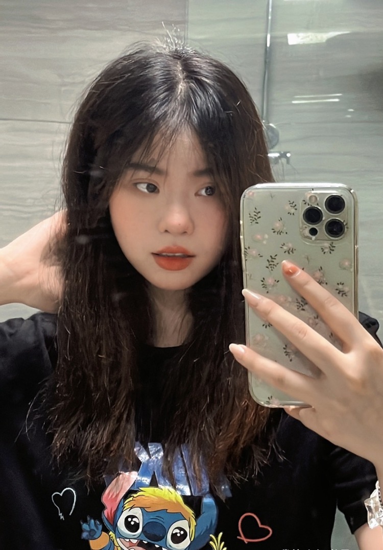 🐰 La Trouvaille🦄-辽宁省·大连市·金州区--本人擅长穿搭修图 拍照!!对图片要求质量高,会用各种修图软件,希望可以和更多的商家合作给出让商家满意的作品。