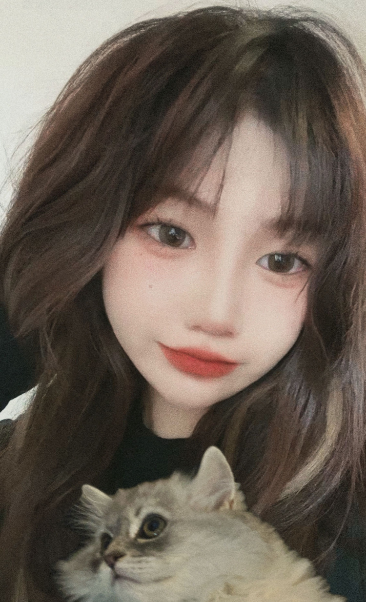nora-上海市·上海市·闵行区--猫舍主理人 ,擅长图文类,穿搭、美妆,宠物、美食类都行。买家秀 种草测评 探店打卡