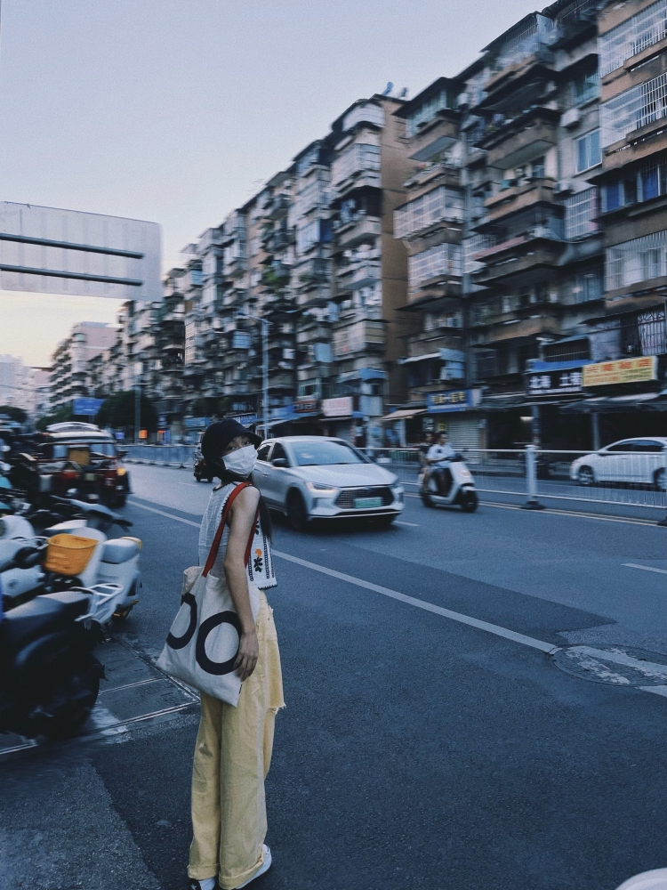可乐-广西壮族自治区·南宁市·兴宁区--平时爱拍照p图、拍照还是可以的、可看下面的图
低价接寄拍
身高155
体重76