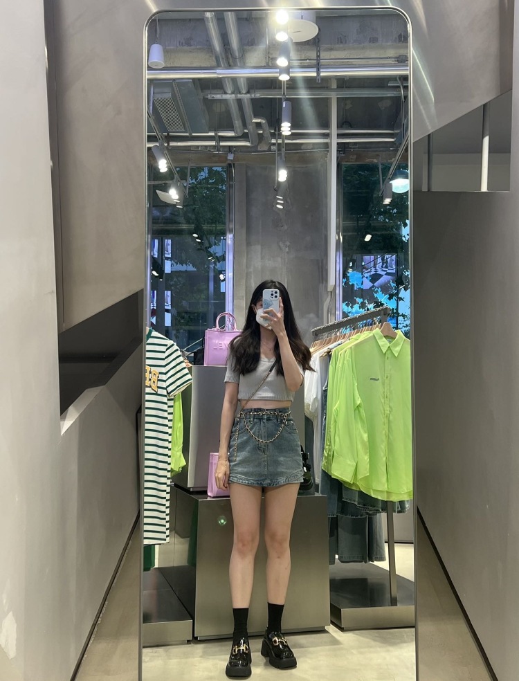 🥀Aurora-上海市·上海市·静安区--各人感觉可以寄拍,氛围感十足,可欲 可甜 可气质 如果需要这样的可以来联系我