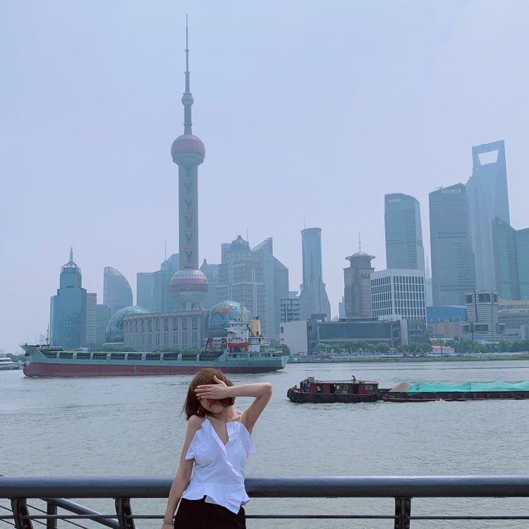 Rᴇ .-黑龙江省·哈尔滨市·道里区-抖音微博-大家好!秋婷
比较擅长p图拍照,喜欢拍照,可做买家秀,合作模特,短视频带货,vlog制作,种草笔记
身份:主播带货
年龄:28
身高:169CM
体重:54KG