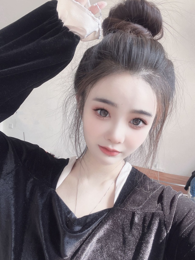 A. ᯅ 对方忙线中-河北省·廊坊市·广阳区--饰品,服装,鞋子,宝贝寄拍,买家秀等等
身高160体重44kg
希望有幸可以合作~