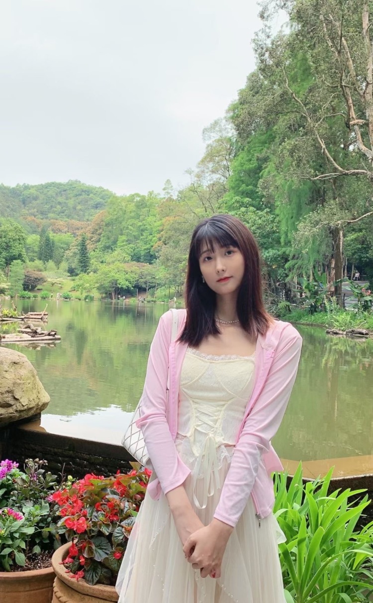 兜兜里没糖糖-广东省·深圳市·龙华区--苹果13出图,可接淘宝,拼多多,京东,拍单出图快。各种风格,商家来聊,一件40一套60