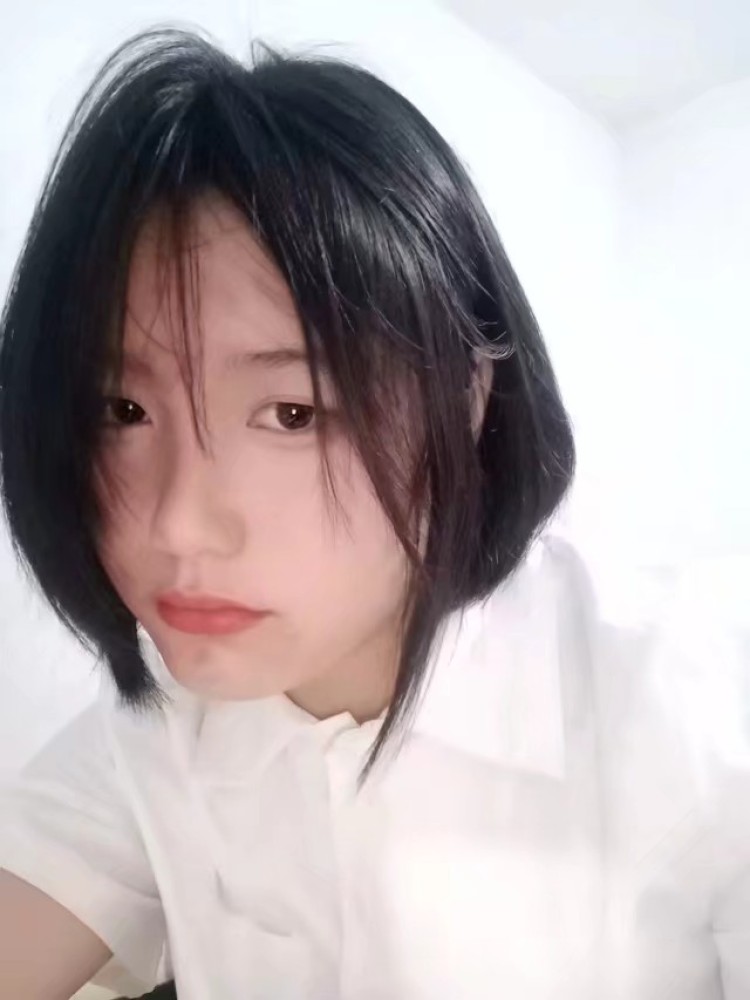 二点零-江西省·新余市·渝水区--会P图和剪辑视频，会穿搭和化不同的妆容，接淘宝买家秀，寄拍，探店，开箱测评等等