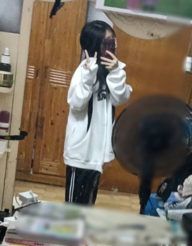 这样-江西省·赣州市·南康区-抖音-学生接单赚点零花钱拒绝诈骗,骚扰,色情等商家体重86斤,身高156