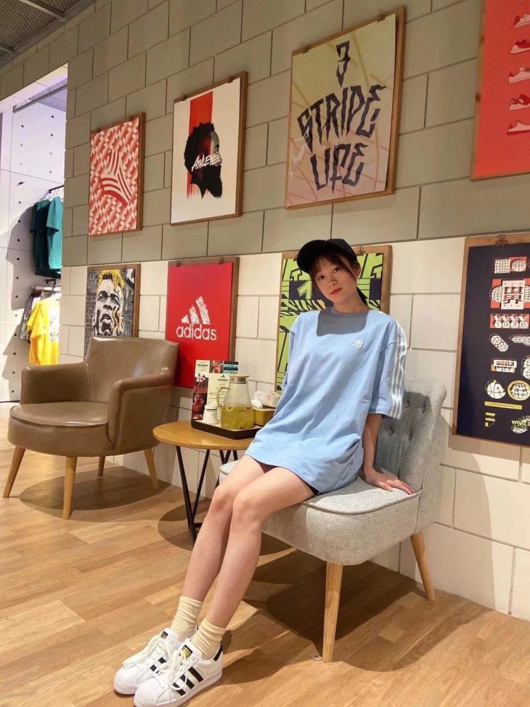 沙沙👧🏻-广东省·汕头市·龙湖区-微博 淘宝 抖音-擅长买家秀,拍短视频,拍作品细节,特征,平面模特兼职,擅长搭配,可驾驭各种衣服款式,不满意可重拍
